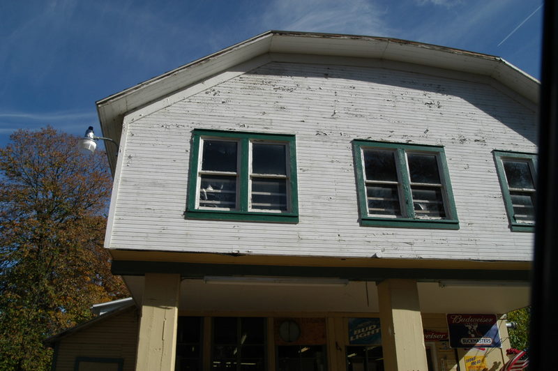 Pulaski Grocery (Pulaski Mall) - October 2003 Photo (newer photo)